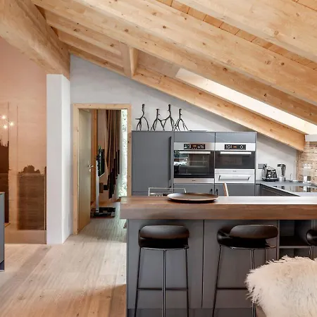 4br Stunning Penthouse - Ski In&ski Out - What'app - 0034-635-518-216 - For Reservations!