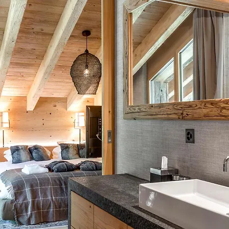 4br Stunning Penthouse - Ski In&ski Out - What'app - 0034-635-518-216 - For Reservations! شقة زيرمات
