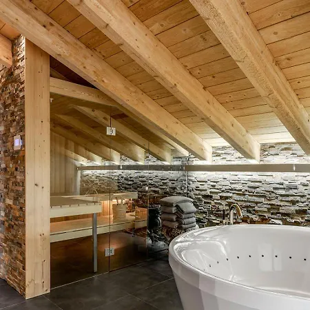 4br Stunning Penthouse - Ski In&ski Out - What'app - 0034-635-518-216 - For Reservations! *