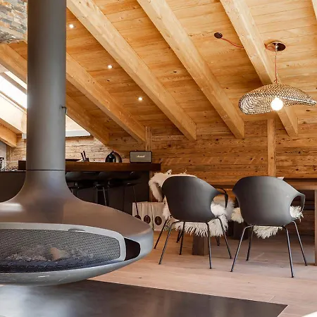 4br Stunning Penthouse - Ski In&ski Out - What'app - 0034-635-518-216 - For Reservations! شقة *