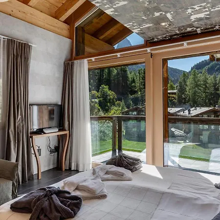 4br Stunning Penthouse - Ski In&ski Out - What'app - 0034-635-518-216 - For Reservations! زيرمات